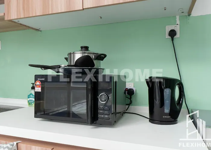 1-5 Guests, Spacious & Comfy Duplex-Studio, Empire City Damansara By Flexihome-My