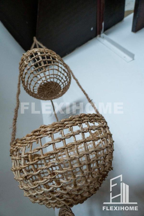 Apartment 1-5 Guests, Spacious & Comfy Duplex-studio, Empire Damansara By Flexihome-my