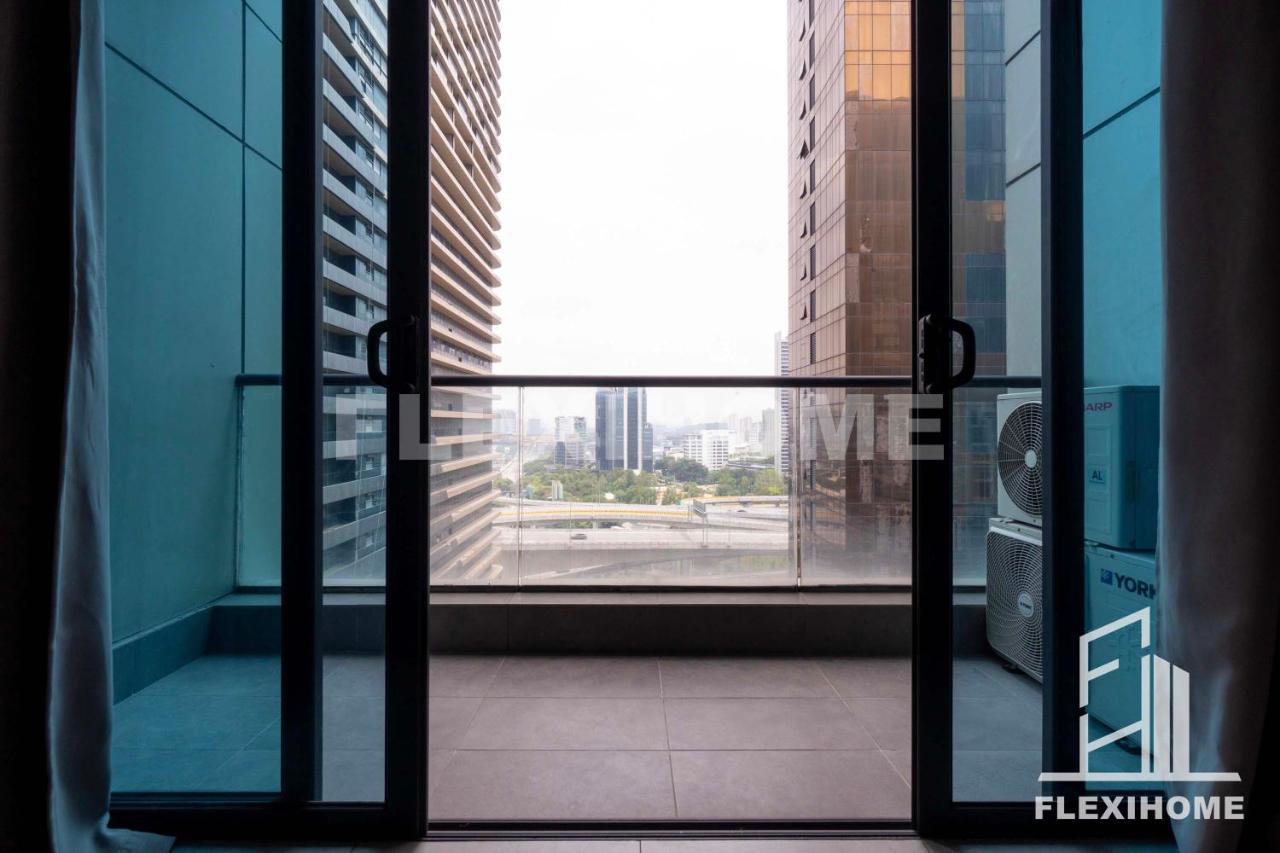 1-5 Guests, Spacious & Comfy Duplex-studio, Empire Damansara By Flexihome-my