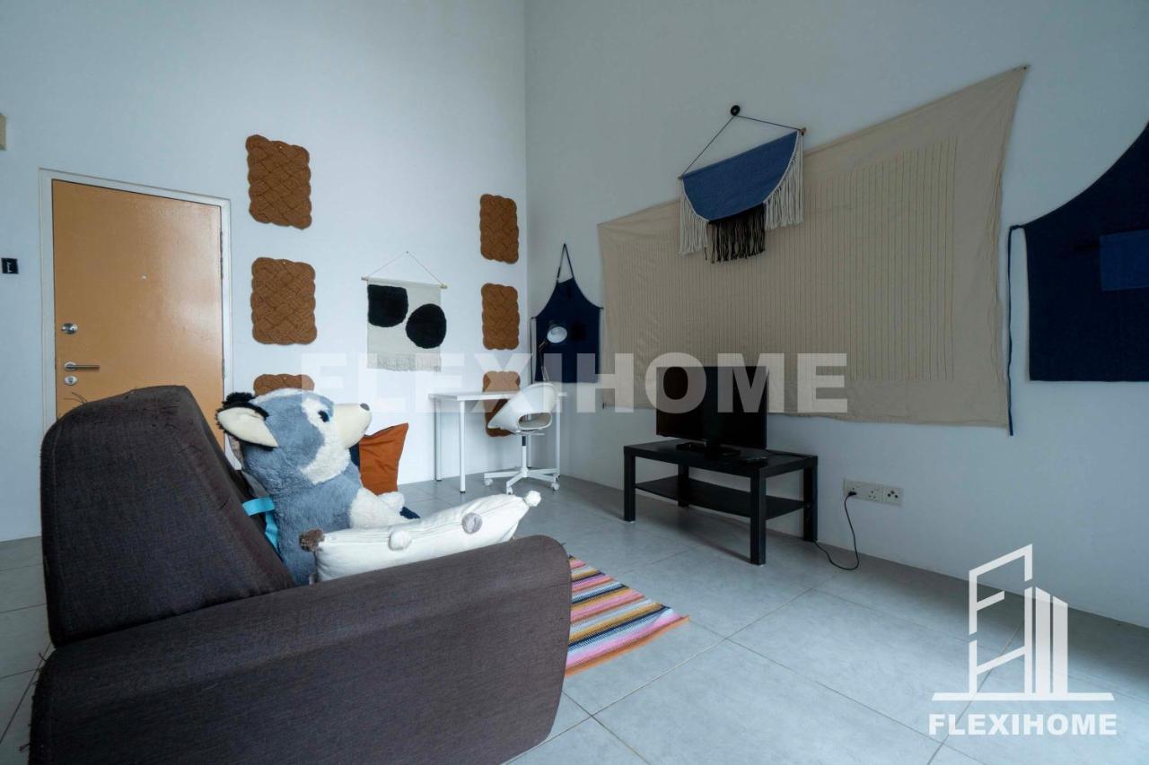 1-5 Guests, Spacious & Comfy Duplex-studio, Empire Damansara By Flexihome-my