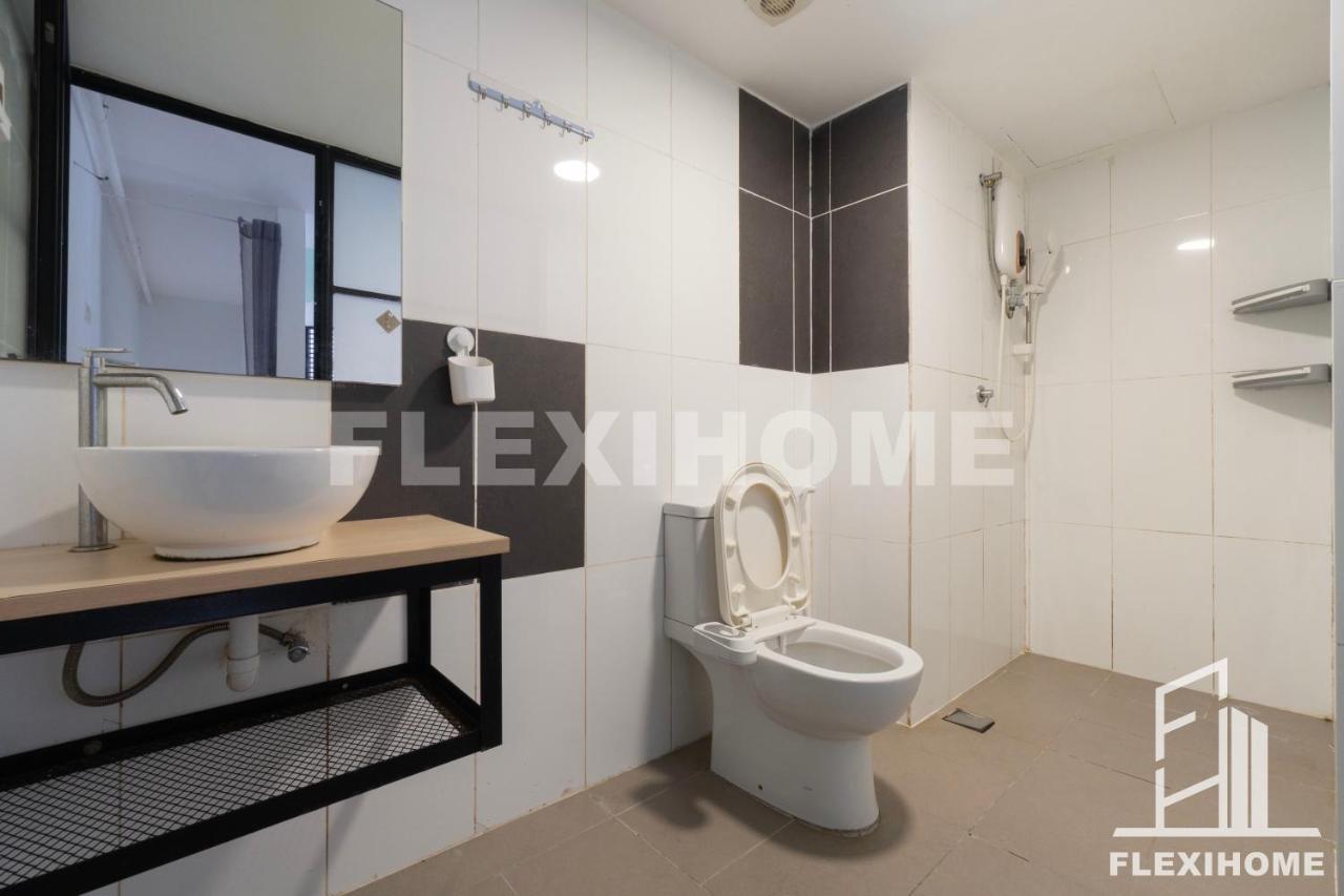 1-5 Guests, Spacious & Comfy Duplex-studio, Empire Damansara By Flexihome-my *