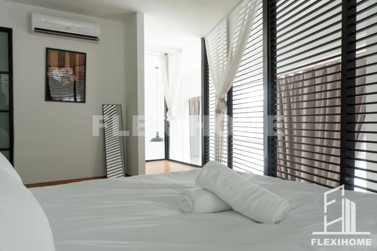 1-5 Guests, Spacious & Comfy Duplex-studio, Empire Damansara By Flexihome-my Petaling Jaya