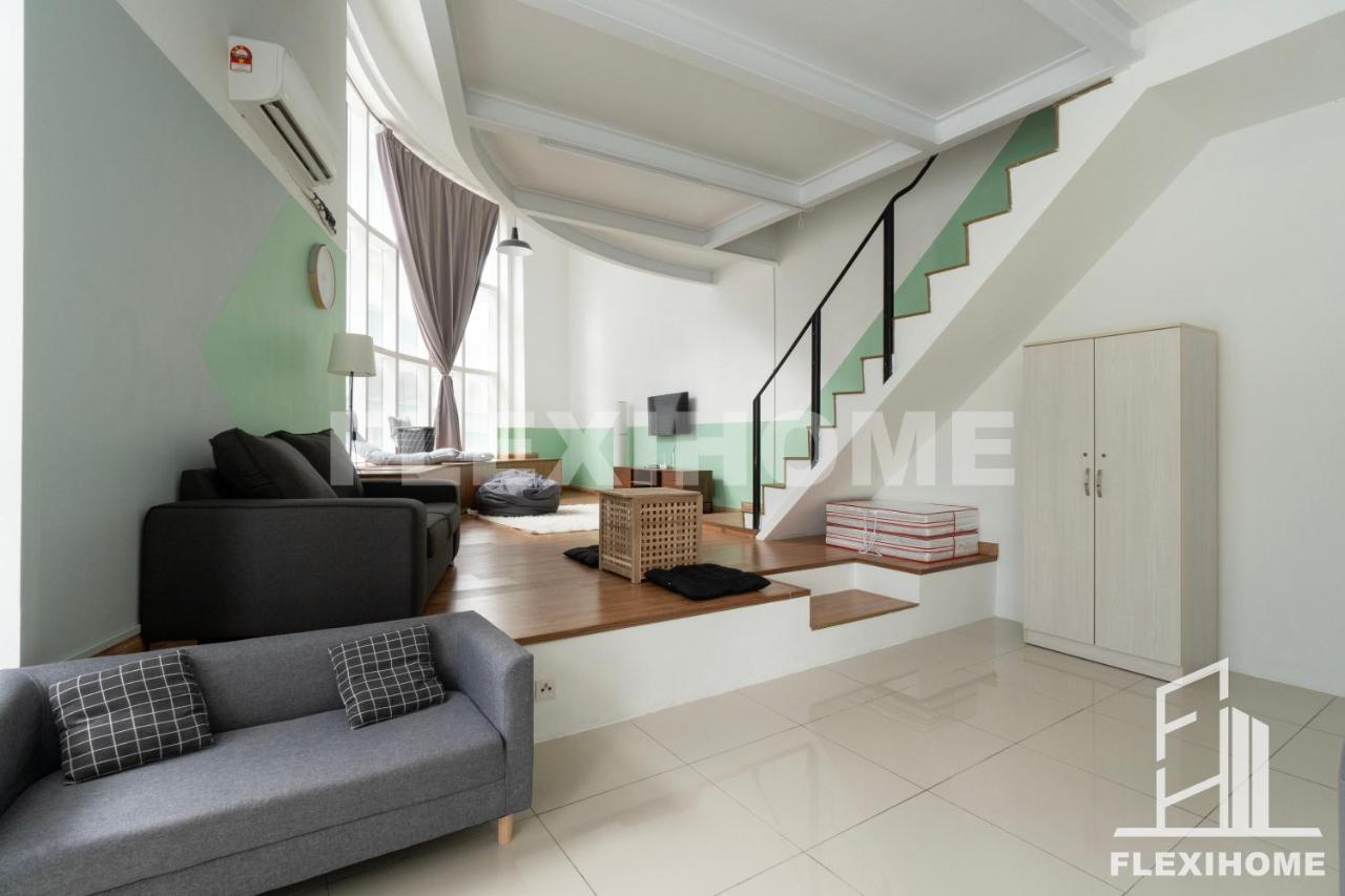 Apartment 1-5 Guests, Spacious & Comfy Duplex-studio, Empire Damansara By Flexihome-my Petaling Jaya