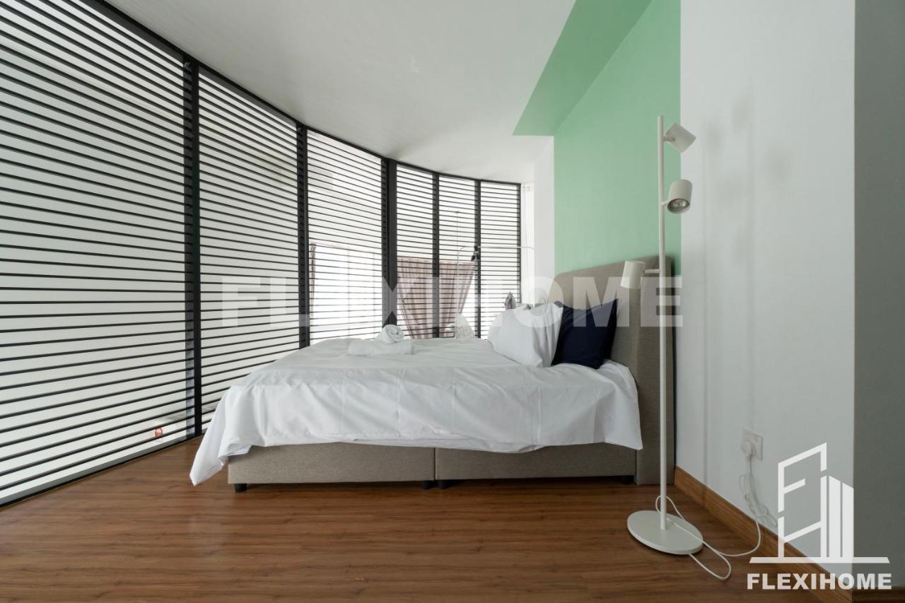 1-5 Guests, Spacious & Comfy Duplex-studio, Empire Damansara By Flexihome-my * Petaling Jaya